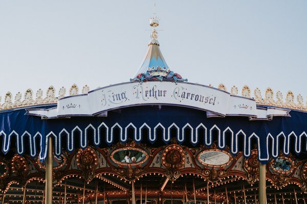 Les meilleurs parcs d'attractions en France : du célèbre Disneyland Paris aux alternatives insoupçonnées